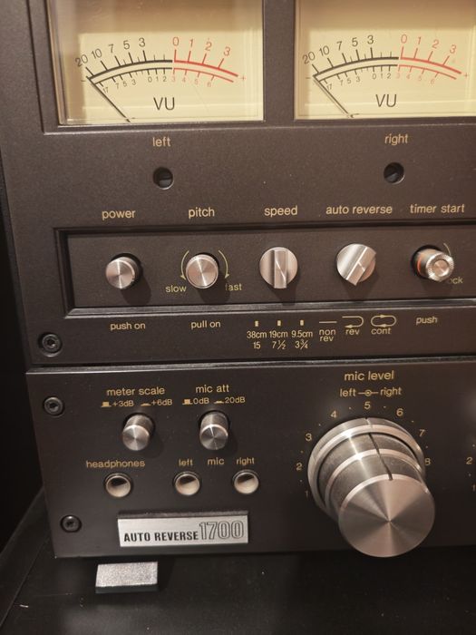 Magnetofon Technics rs1700