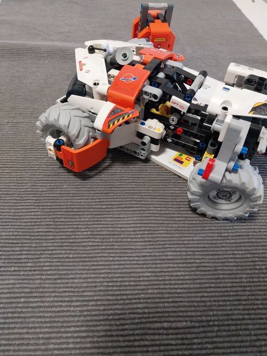 Лего Техник Вседеход (джип)