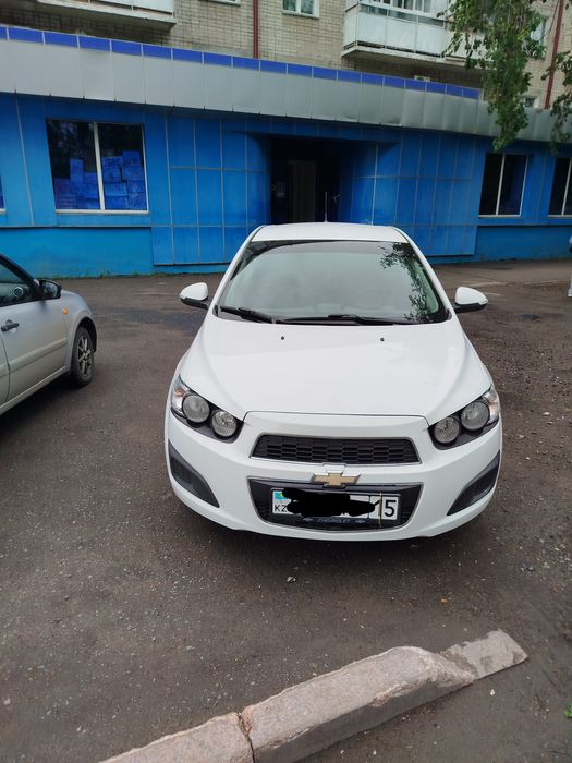 Продам Chevrolet Aveo T300, 2015