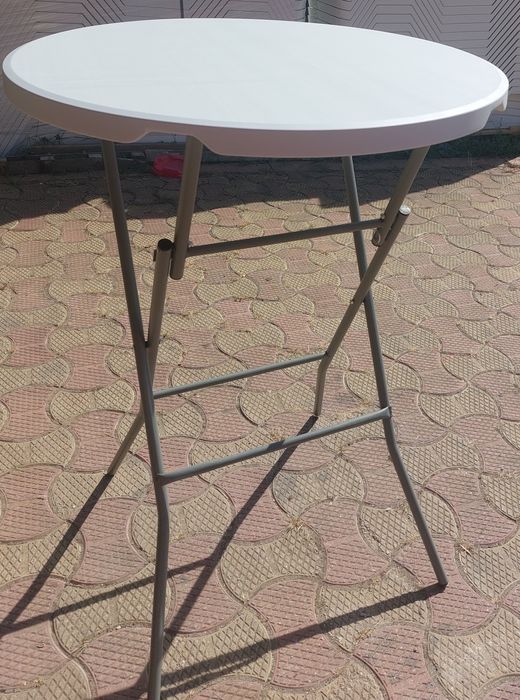 Vand mese, scaune, corturi NOI