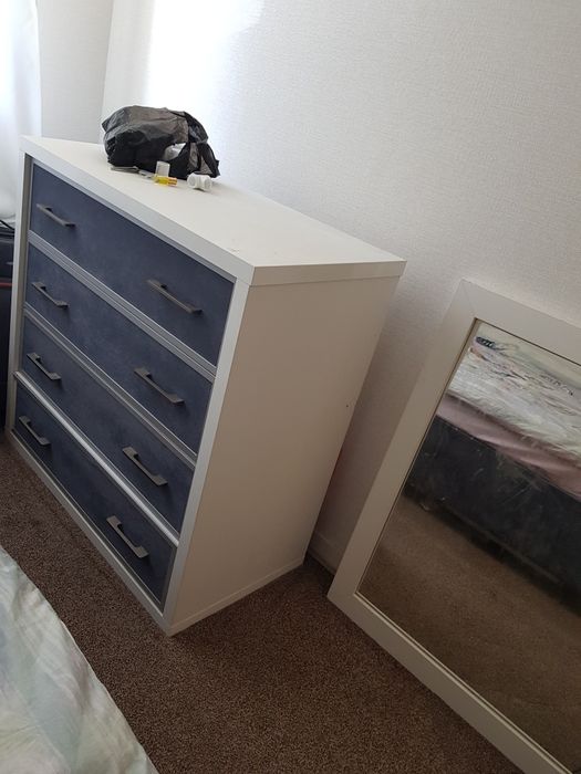 Spalniy mebel komplekt sotiladi