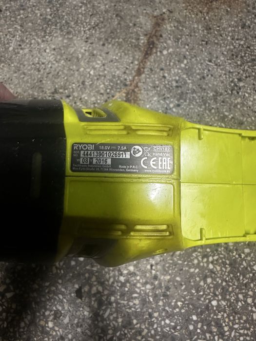 Комплект Ryobi чисто нови +подарък прахосмукачка.