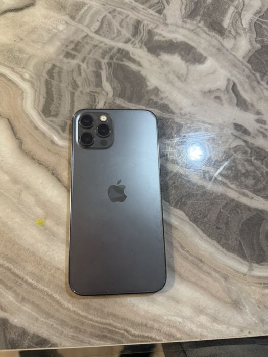 Iphone 12pro.       128