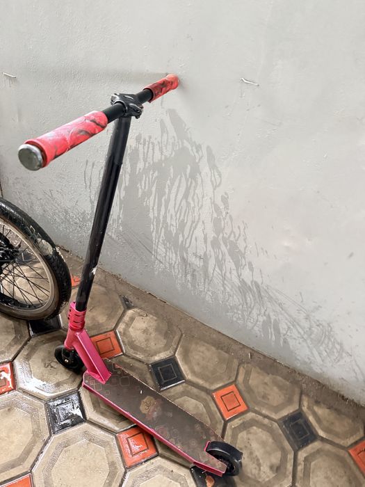 Продам трюковой самокат