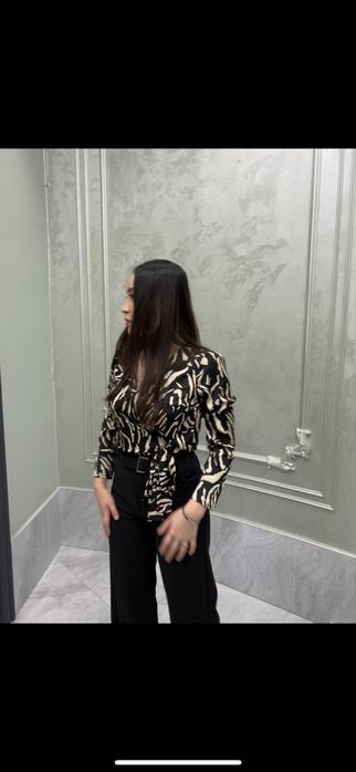 Платья вечерние М размер