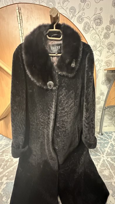 Продам срочно шубу