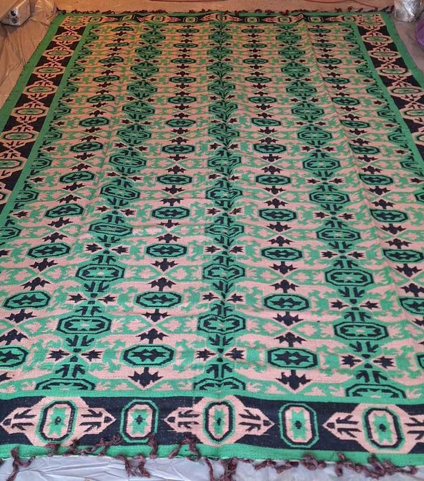 Вълнени килими и пътека