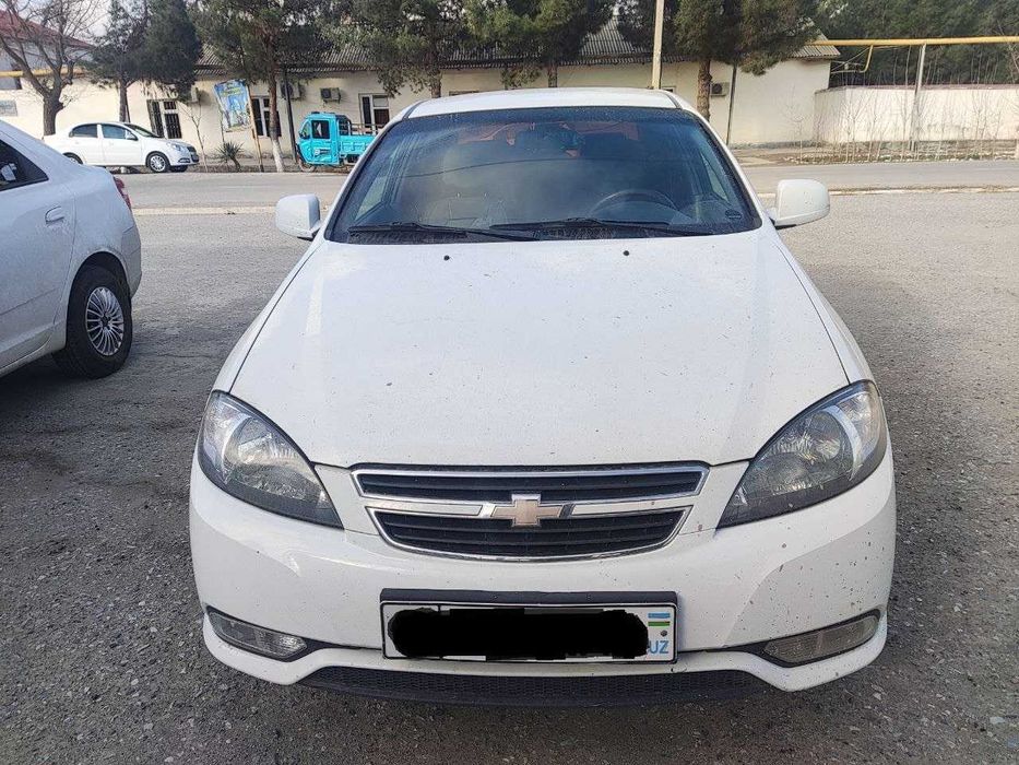 Lacetti Gentra sotiladi