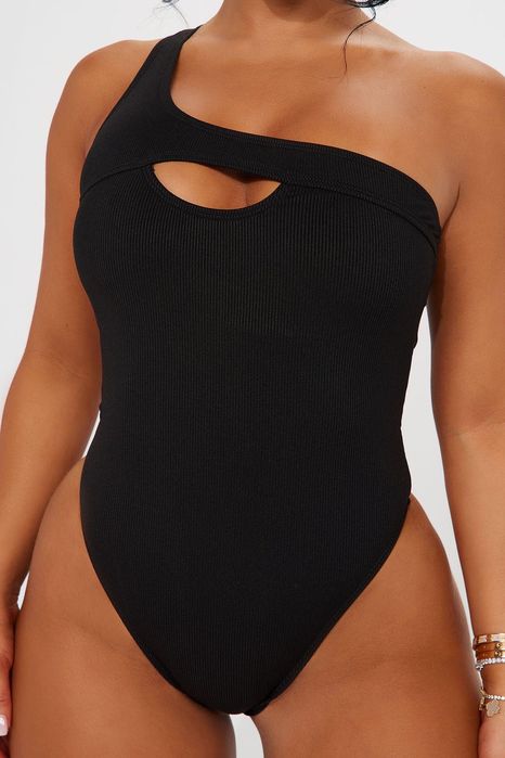 Нов цял рипсен бански