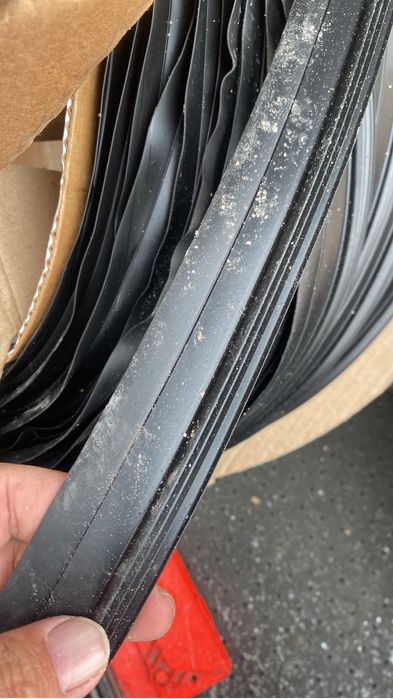 Продам уплотнитель для окон и дверей