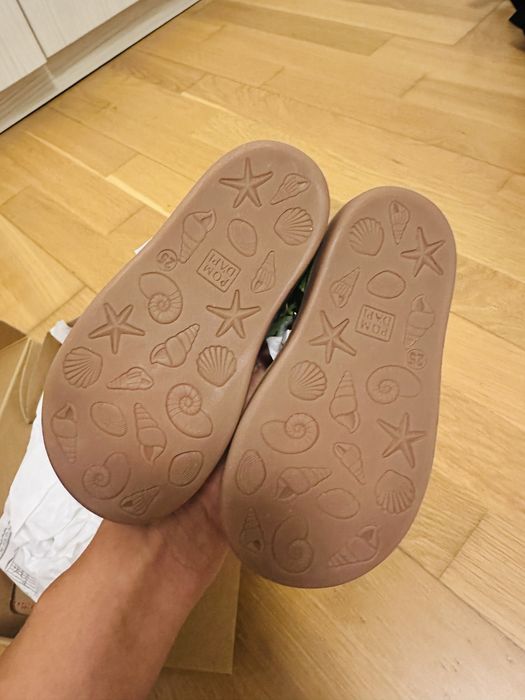 Sandale  noi marime 25