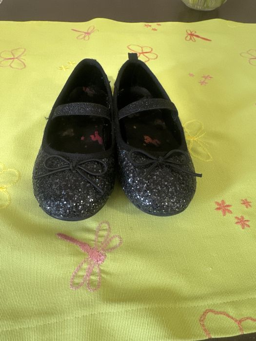 Pantofi h&m fetite nr 26