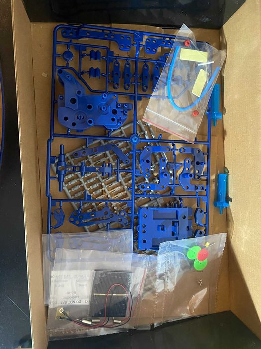 Kit robotica STEM - Robot multifunctional Solar si hidraulic 12 in 1