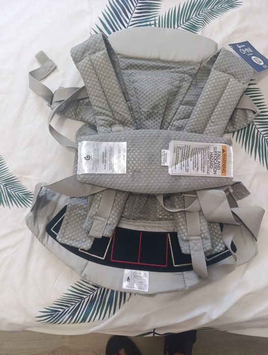 Ergobaby Omni Breeze