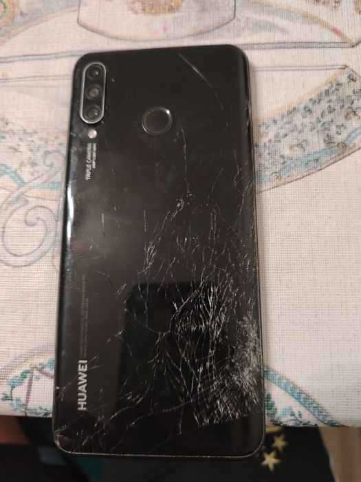 Продаю телефоны.