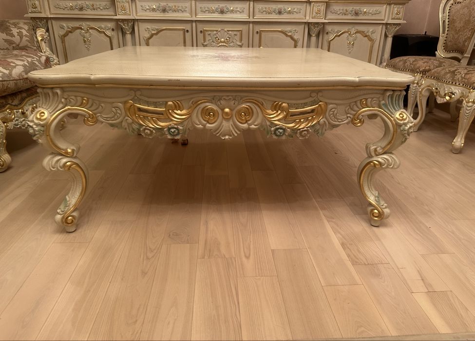 Гостиная мебель в комплекте