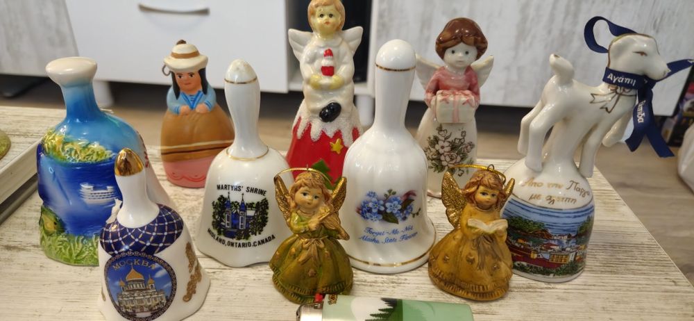 Vand clopote vechi de colectie. Vedeti cele 8 poze atasate