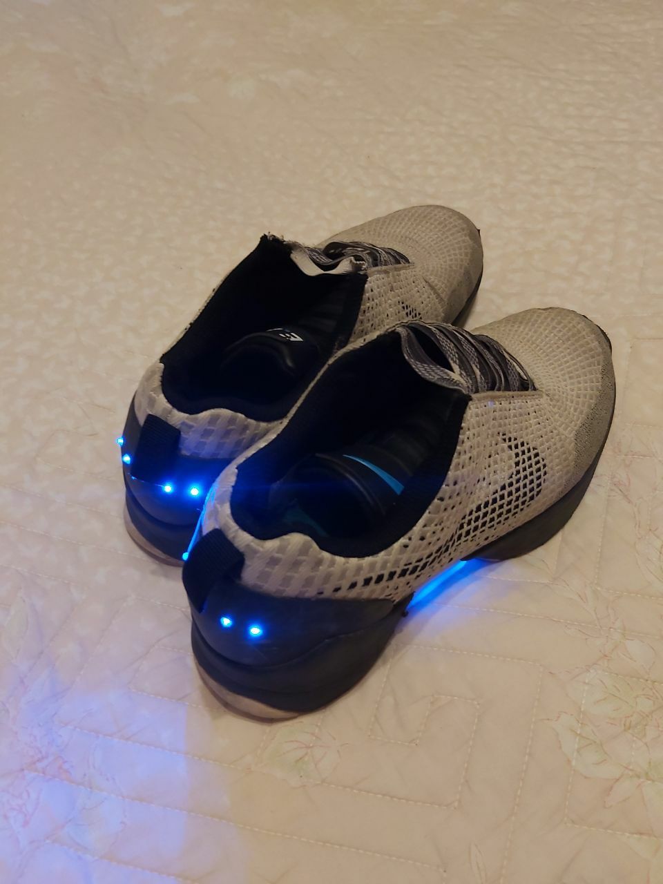 Hyperadapt dhgate clearance