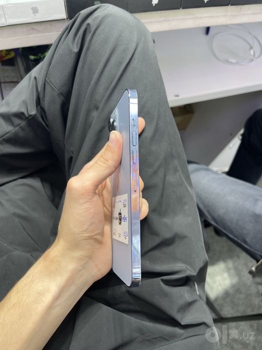 iPhone 13 Pro Max 256 GB 77%