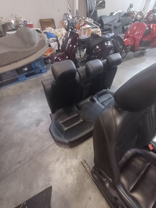 Interior wv jeata 2014 culoare negru piele cu incalzire