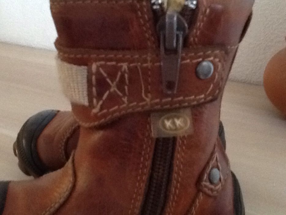 Ботушки 20н.Ест.кожа днес 10 лв