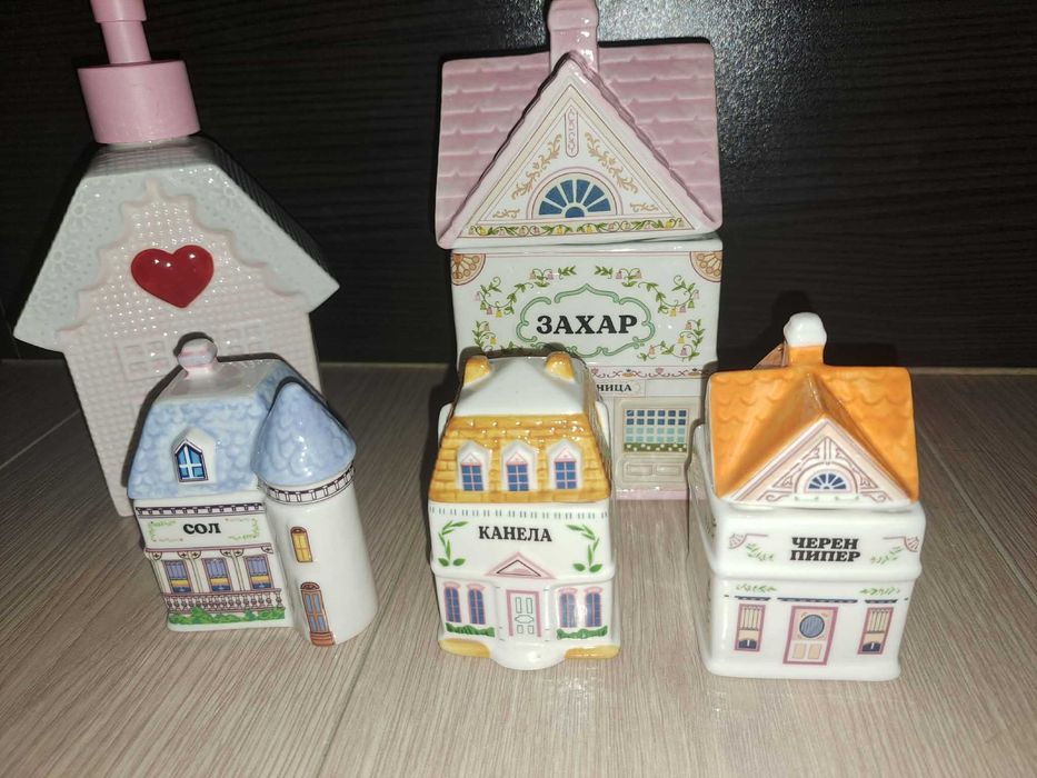 Комплект - сол, канела, черен пипер и подарък
