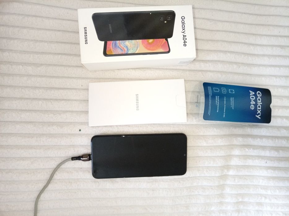 Samsung Galaxy A04e - 128Gb / 4Gb ram - Black
