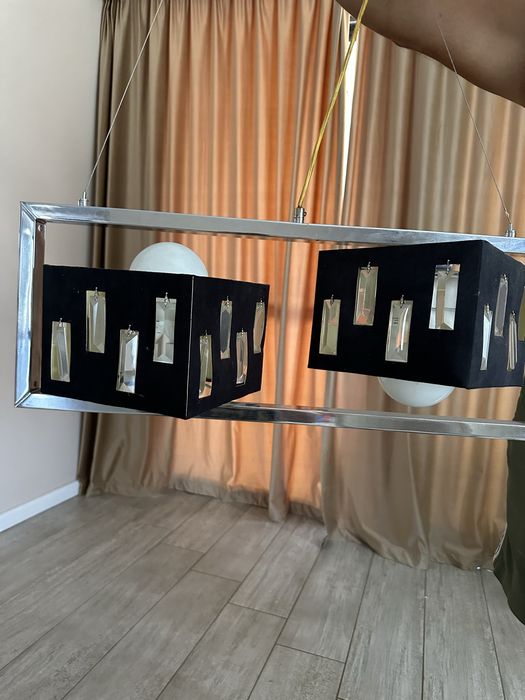 Vand lusta suspendata