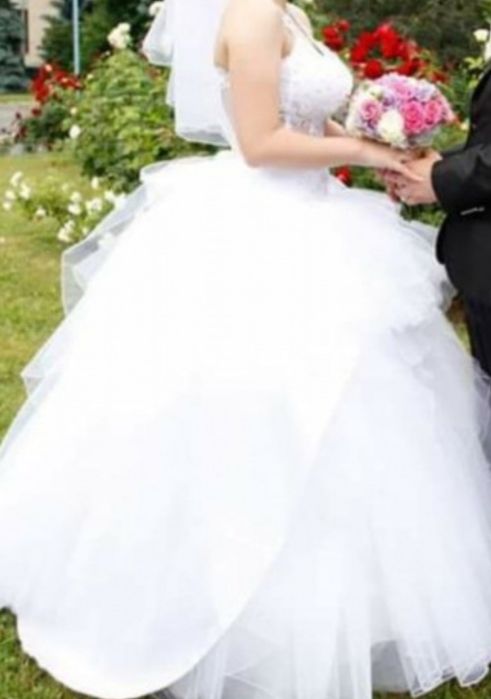 Rochie de mireasă tip prințesă + voal