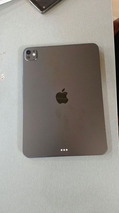 Продается I PAD PRO M5 11 inch 6 циклов зарядки в идеальном состоянии