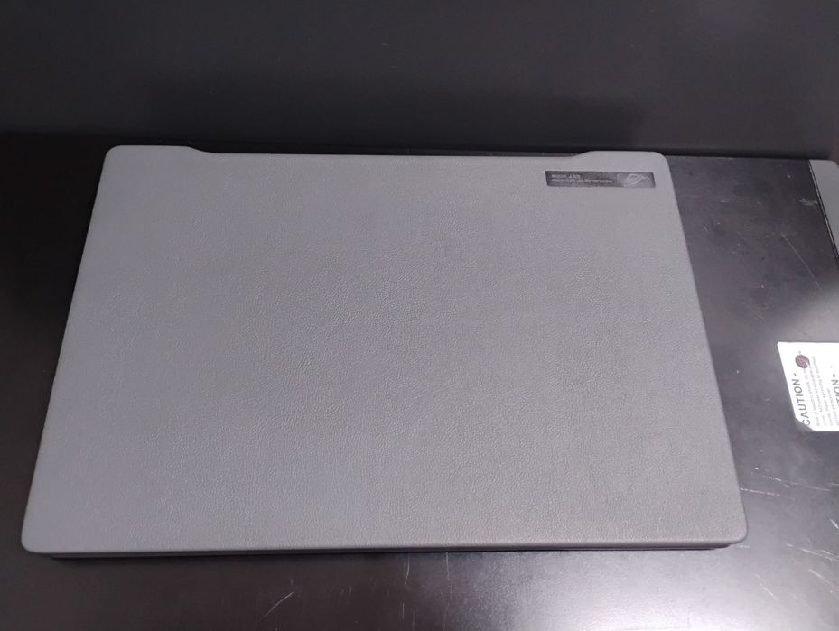 Laptop Asus - carcasă Zephyrus G14