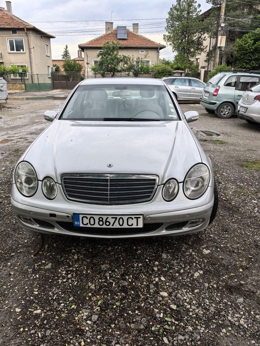 Mercedes-Benz E 220...