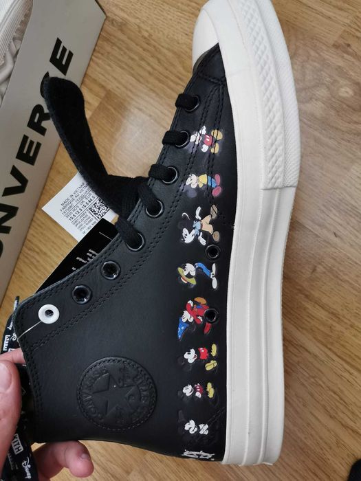 Editie limitata Converse x Kith x Disney Mickey Mouse