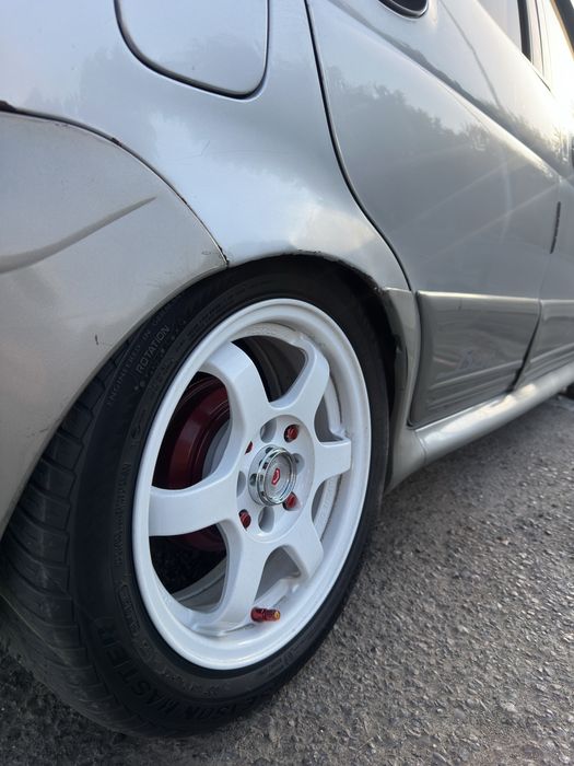R14 sport diska sotiladi