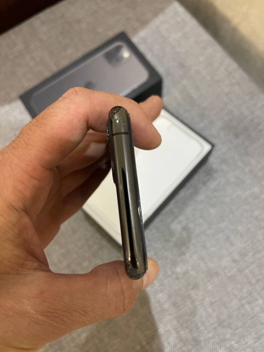 Iphone 11 Pro 256 green color ideal