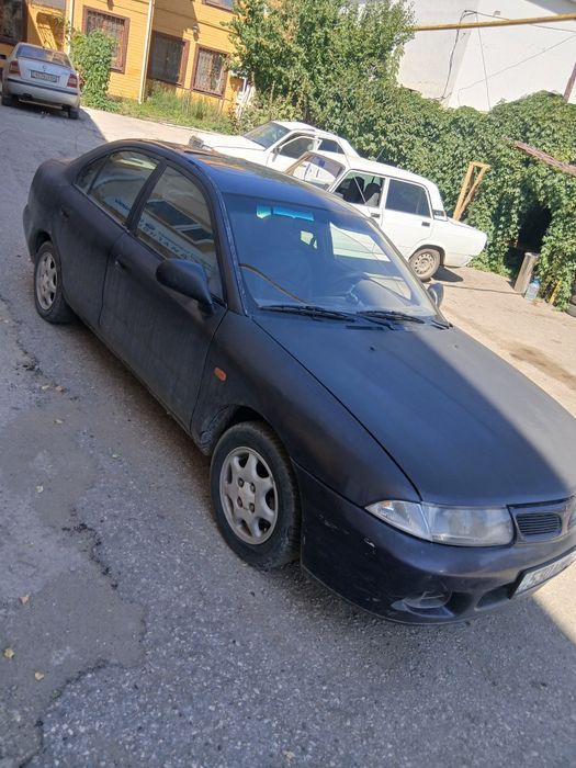 Продам авто митсубиси каризма