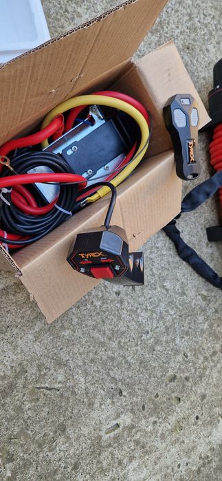 Vând troliu nou Tyrex 9500 offroad jeep ssv platformă autoplatforma