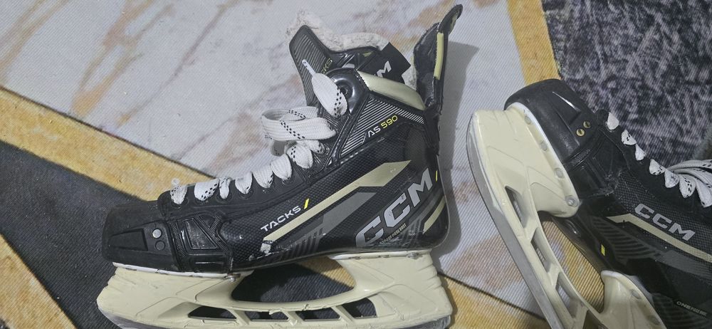 Продам коньки в хорошем состоянии