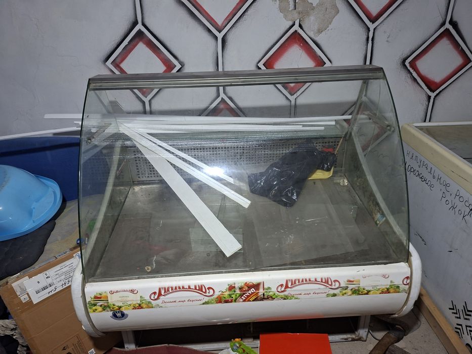 Холодильник витрина