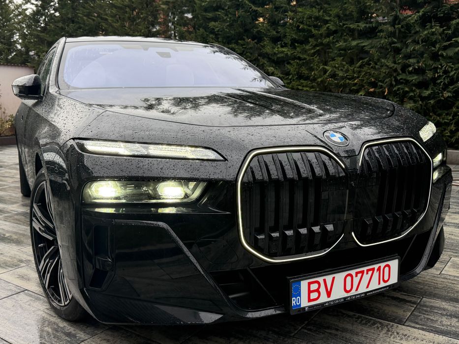 BMW 740 d M pachet / Bower Diamond / Televizor / Usi el / Piele plafon