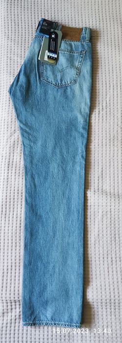 Levi's - джинсы новые цвета неба Ташкента