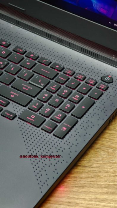 Мощный игровой  Asus Rog Strix