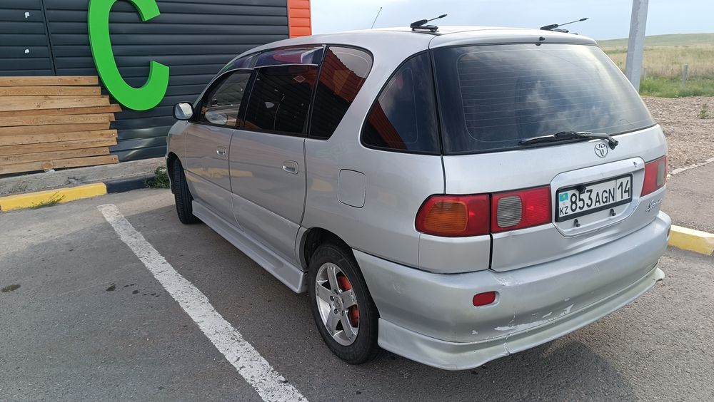 Продам Тойота Ипсум