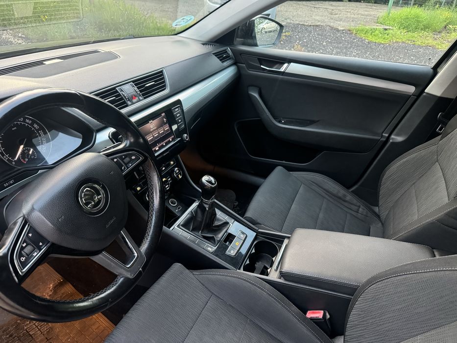 Skoda Superb 2,0 d -2018-E6