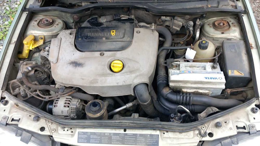 Vand Renault Megane 1.9 diesel - impozit la zi
