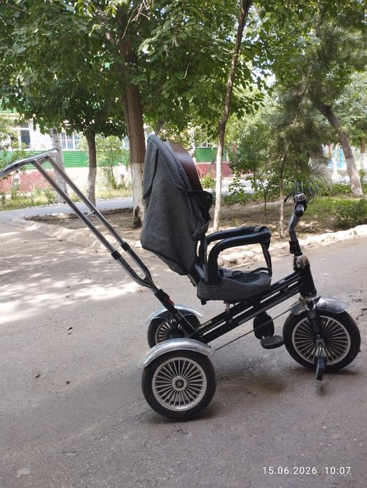 Продается велоколяска