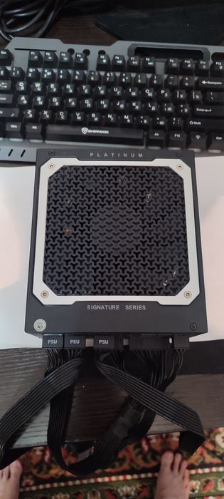 Блок питания Antec signature