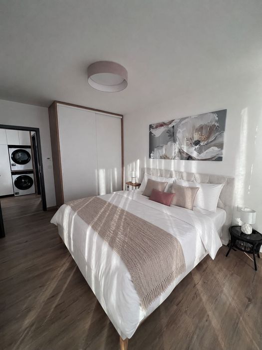Premium, Nou, Central, Parcare subterană, View