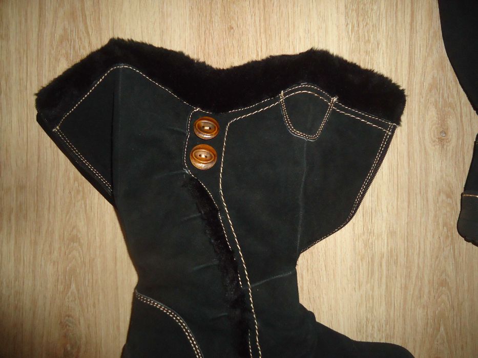 ЕСТЕСТВЕН ВЕЛУР--много топли ботуши с каракул--39 НОМЕР