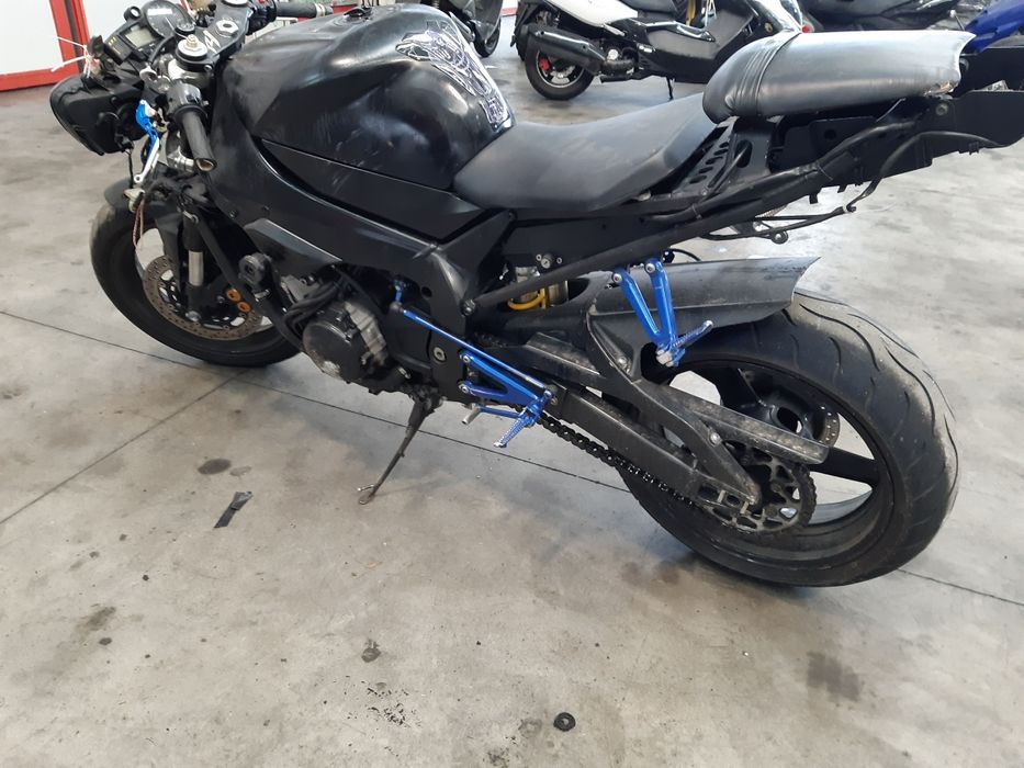 Мотоциклет Ямаха Р1(Yamaha R1-1998-00g,2001-03 injection)-на части